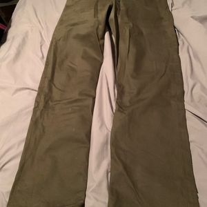 Naked&Famous army green selvedege Chino